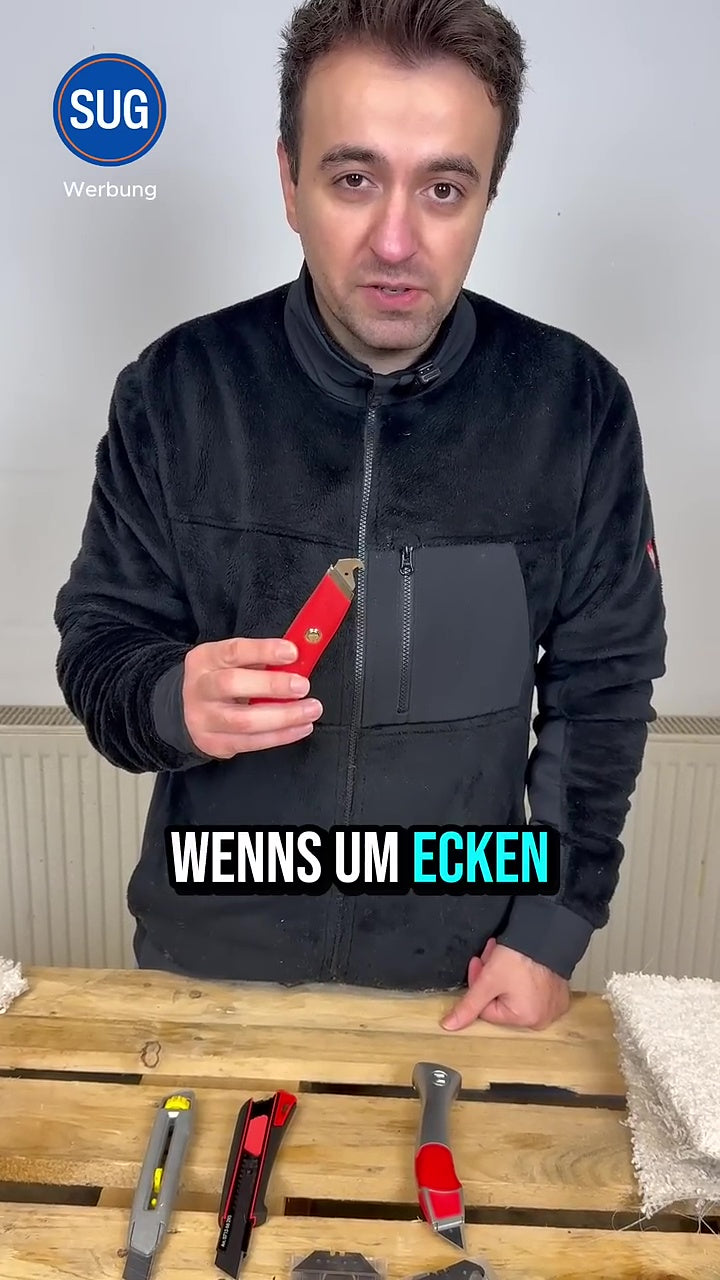 Die Hakenklinge im Einsatz an einer Ecke.